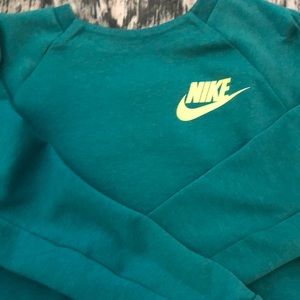 Nike sweat shirt